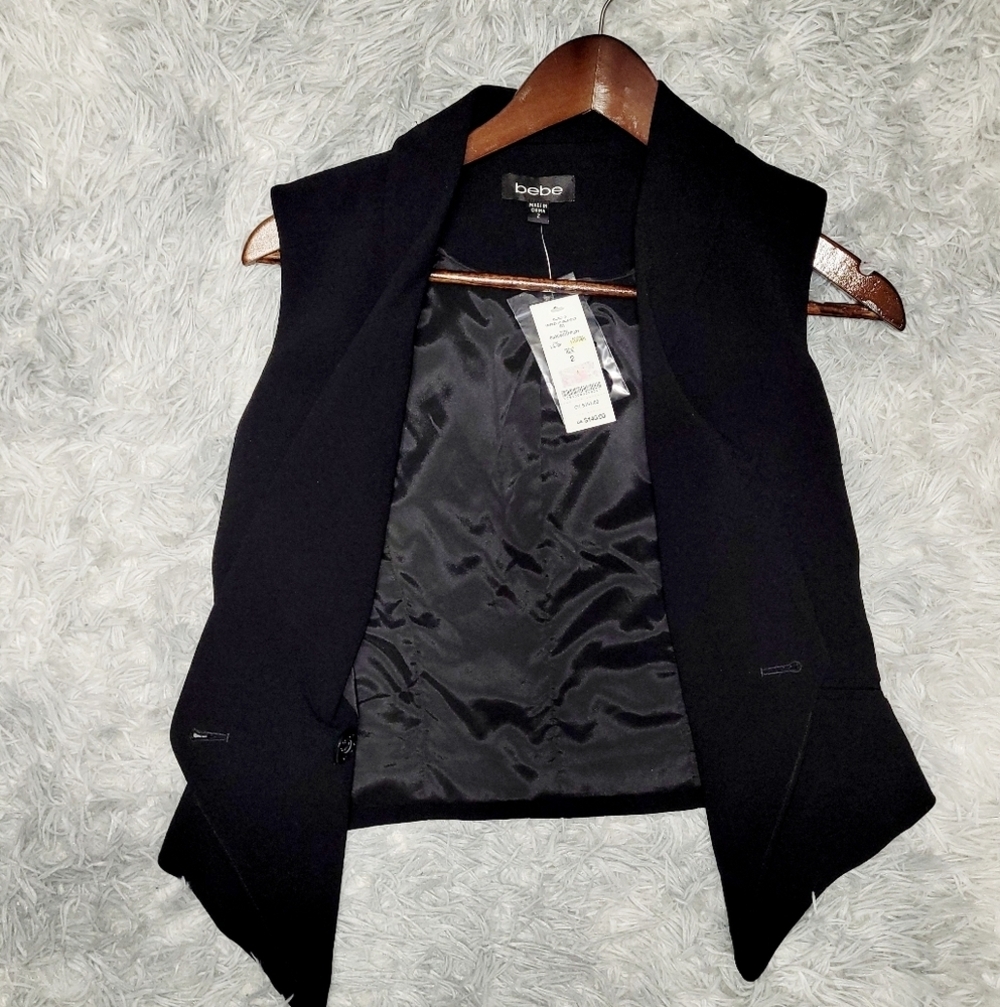 Bebe 2-Pc Black Glacier Asymmetrical Vest & Flounce Skirt Set, Size 2 - Picture 6 of 7